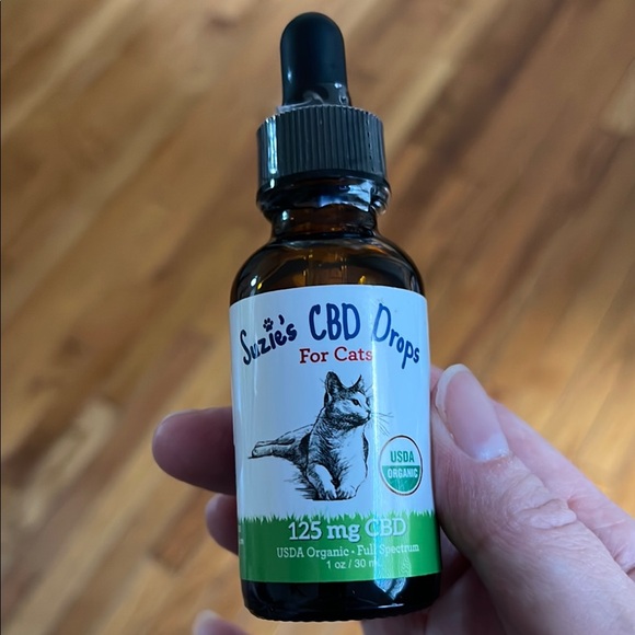 Brown Cat Wellness Drops for Calming Support - Picture 1 of 2